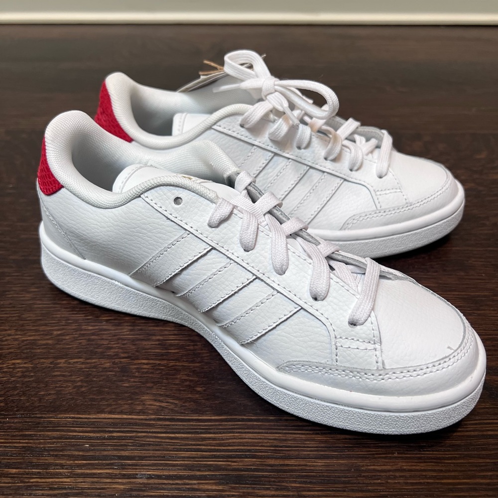 NWT Adidas Grand Court sneaker with red back. Still in box.